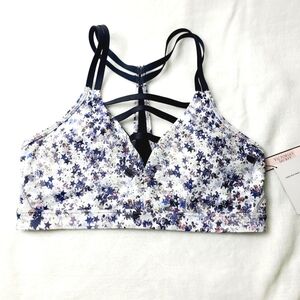 NWT VICTORIA'S SECRET sport bra
